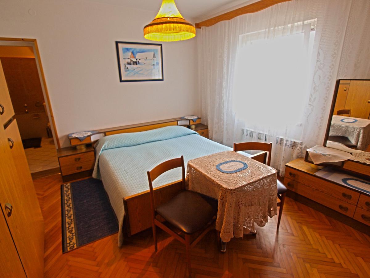 Rooms Milan 1370 Rovinj Exterior photo