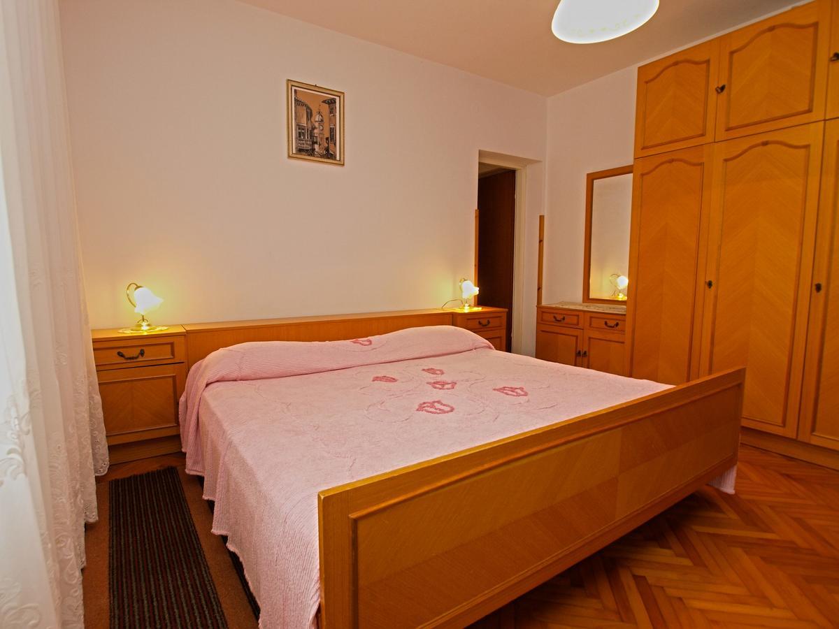 Rooms Milan 1370 Rovinj Exterior photo